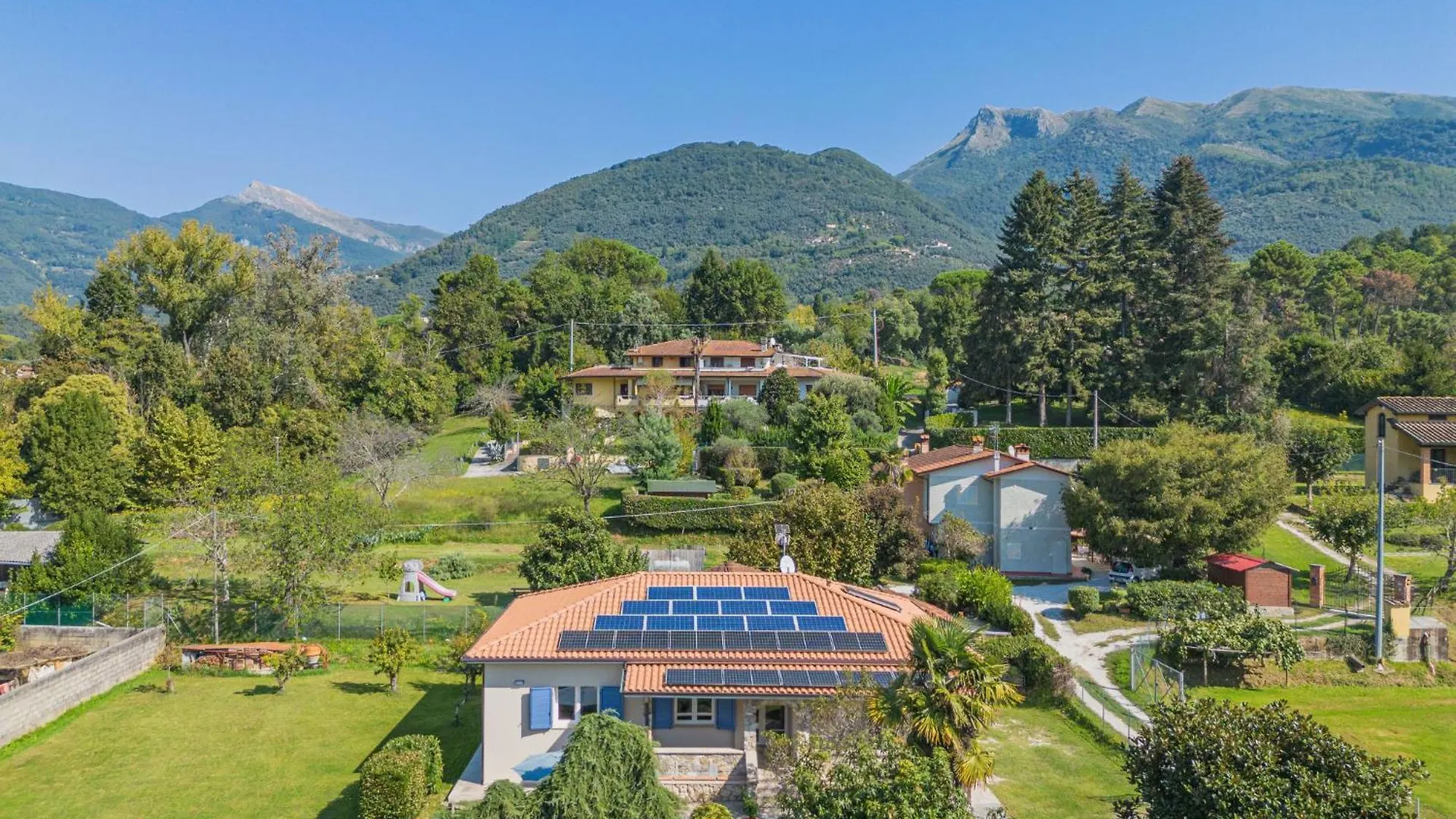 Holiday Home Giardino Del Sole By Interhome Camaiore Italie